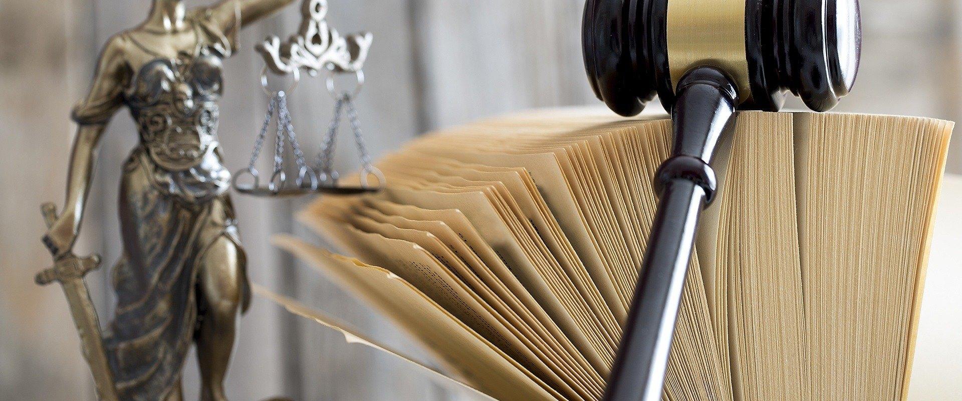 Balanza Mazo Justicia